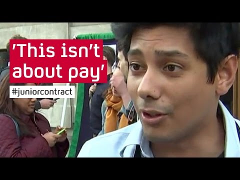 Junior doctors protest new contracts